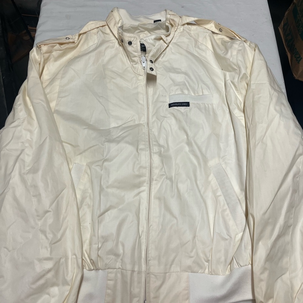 Vintage Members Only jacket size 44